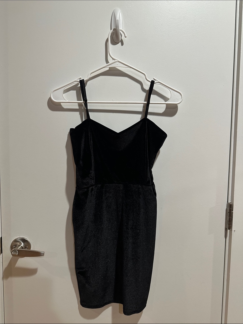 Boohoo Petite Black Velvet Spaghetti Strap Mini Dress